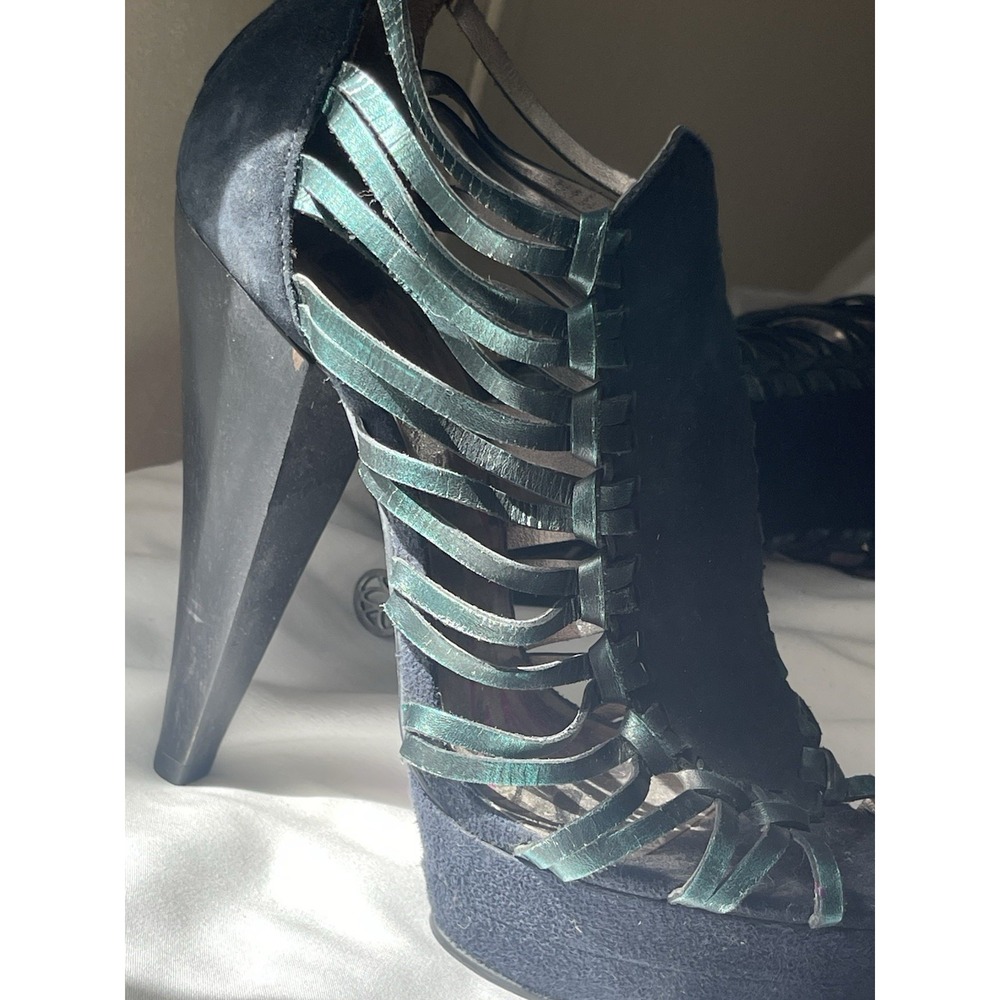 Must Have Hard To Find Zandra Rhodes Strutt Couture Platform Gladiator Style